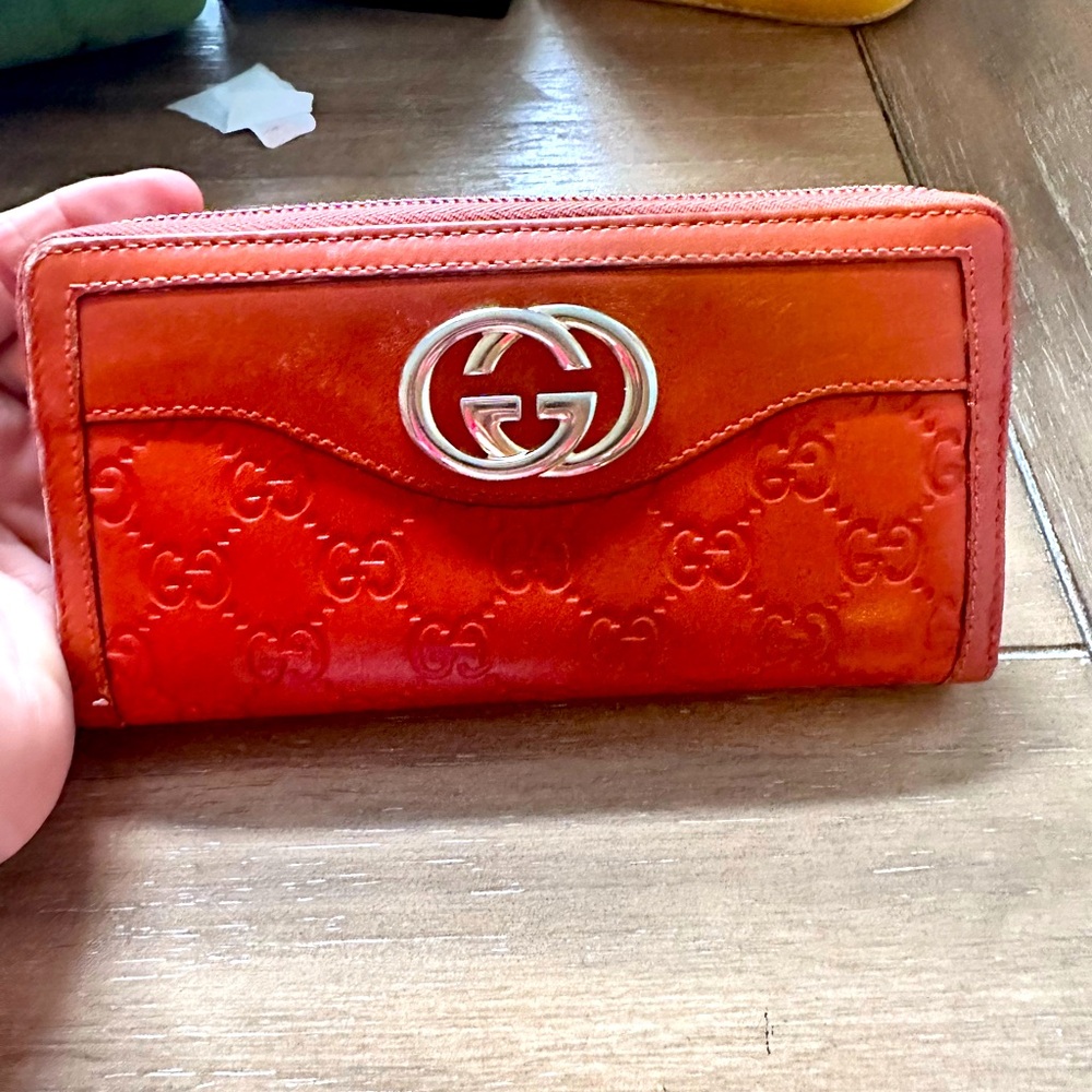 Gucci wallet